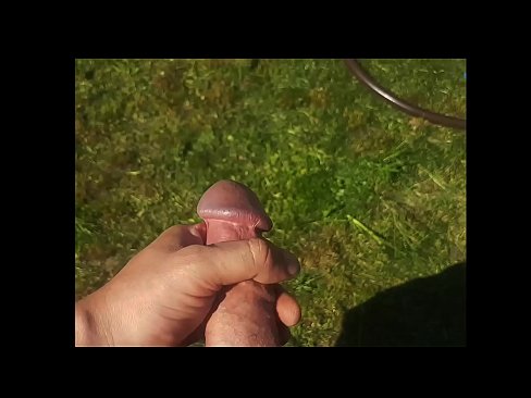 ❤️ Hottie beroa bere pussy arrosa izorratu egiten du eta udako lorategi batean squirt batekin esperma egiten du ️❌ Porno pornoan eu.credit-assorti.ru ❤