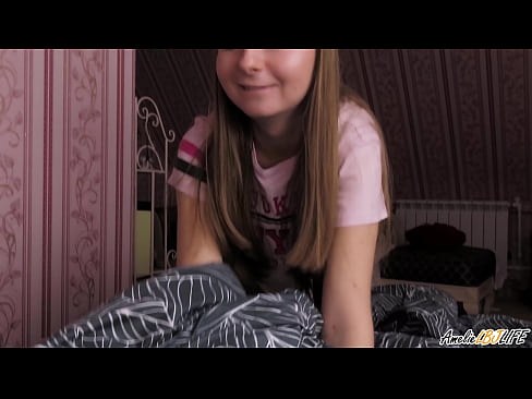 ❤️ Blondie-k bere BFF-ren sakon zurrupatzen du eta esperma jasotzen du ahoan ️❌ Porno pornoan eu.credit-assorti.ru ❤
